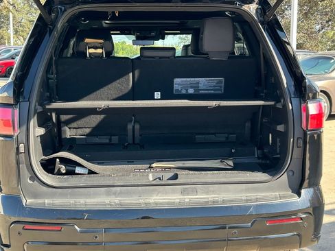 Used 2024 Toyota Sequoia Platinum image 12
