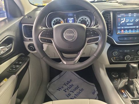 Used 2021 Jeep Cherokee Latitude Plus image 22