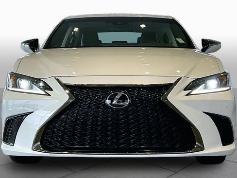 Used 2025 Lexus ES 300h F Sport w/ Accessory Package (Z1) FWD image 4