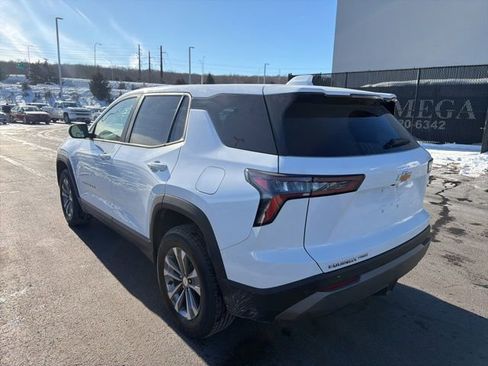 Used 2025 Chevrolet Equinox LT image 5