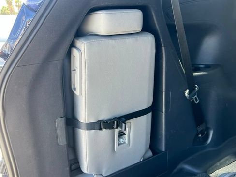 Certified 2026 Toyota Sienna XLE FWD image 53