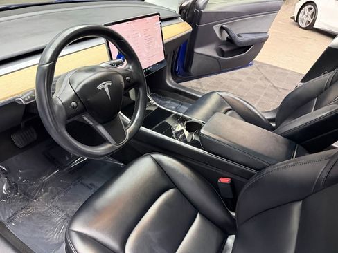 Used 2018 Tesla Model 3 Mid Range RWD image 28