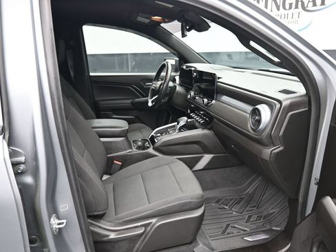 Used 2025 Chevrolet Colorado LT w/ Advanced Trailering Package RWD image 12