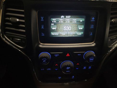 Used 2015 Jeep Grand Cherokee Laredo w/ Quick Order Package 23E image 25