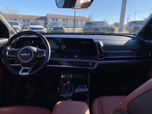 Certified 2023 Kia Sportage SX image 5