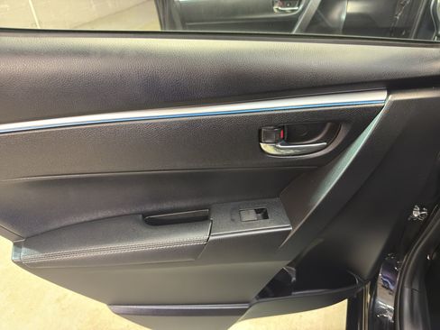 Used 2015 Toyota Corolla S FWD image 27