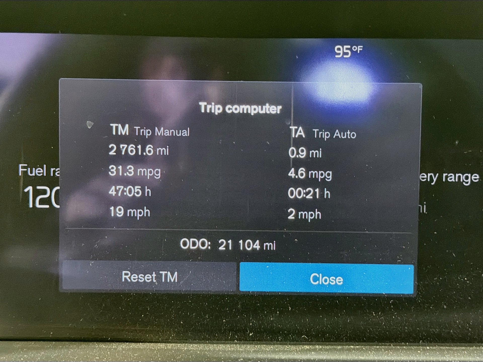 Certified 2024 Volvo XC90 T8 Plus AWD/4WD image 12