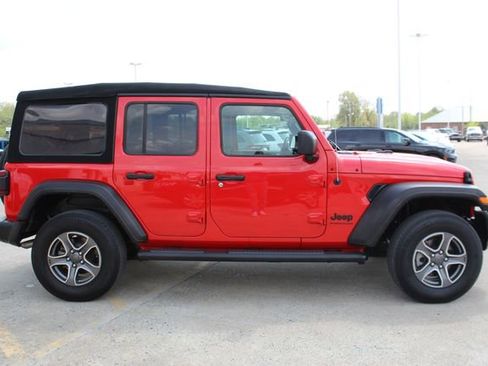 Used 2023 Jeep Wrangler Unlimited Sport AWD/4WD image 5
