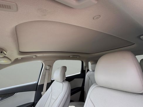 Used 2019 Lincoln Nautilus Reserve AWD/4WD image 25
