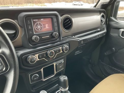 Used 2020 Jeep Wrangler Sport image 10