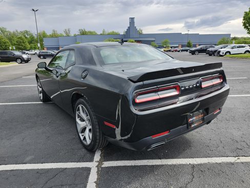 Used 2015 Dodge Challenger SXT Plus RWD image 15