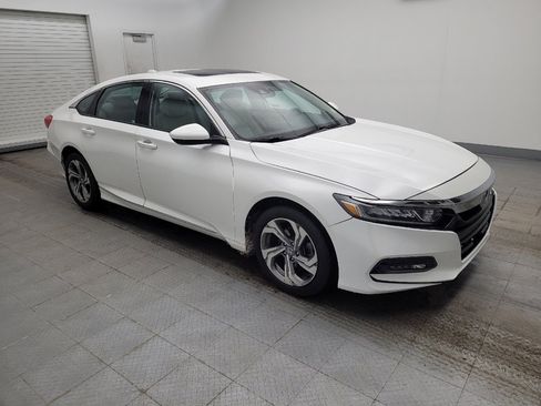 Used 2018 Honda Accord EX image 11