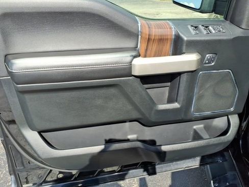 Used 2016 Ford F150 Lariat AWD/4WD image 12