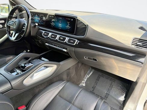 Used 2022 Mercedes-Benz Maybach GLS 600 4MATIC image 31