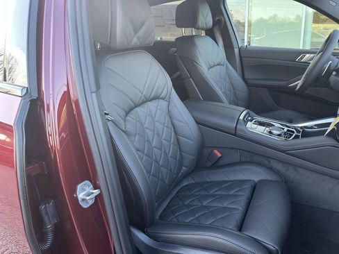 New 2026 BMW X6 xDrive40i w/ Climate Comfort Package image 37