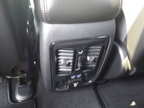 Used 2020 Jeep Grand Cherokee Limited w/ Premium Lighting Group AWD/4WD image 15