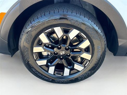 Used 2025 Hyundai Santa Cruz SEL FWD image 30