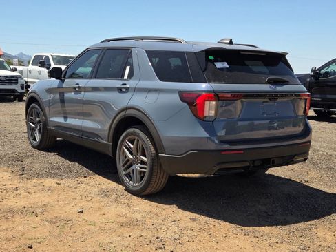 New 2026 Ford Explorer ST-Line RWD image 8