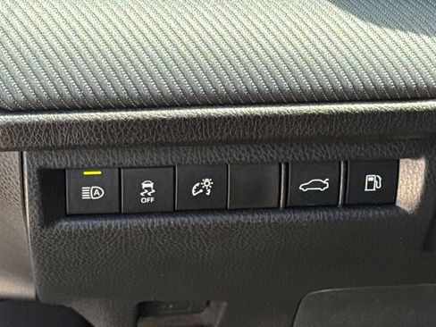 Used 2025 Toyota Camry SE FWD image 22