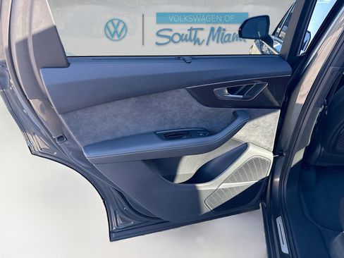 Used 2022 Audi SQ7 Premium Plus image 27