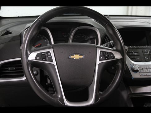 Used 2017 Chevrolet Equinox LT w/ Convenience Package image 7