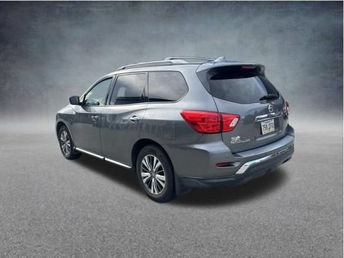 Used 2020 Nissan Pathfinder S FWD image 6