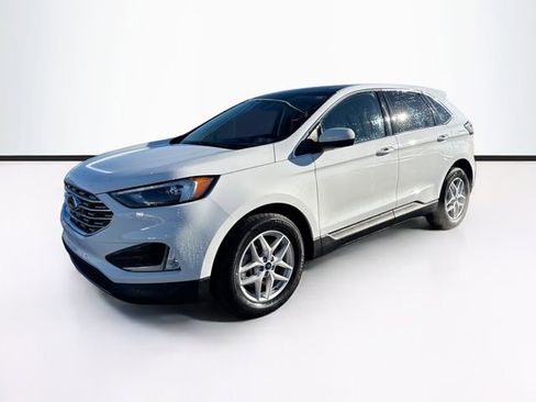 Certified 2022 Ford Edge SEL w/ Convenience Package image 3