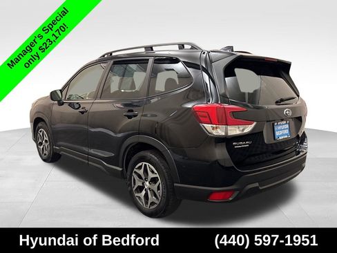 Used 2023 Subaru Forester Premium AWD/4WD image 8