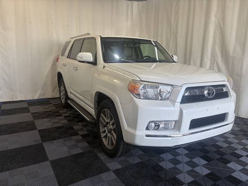 Used 2012 Toyota 4Runner Limited AWD/4WD image 3