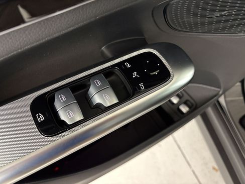 Certified 2025 Mercedes-Benz GLC 350e 4MATIC image 26
