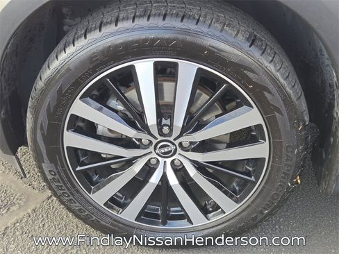 Used 2023 Nissan Pathfinder Platinum w/ Cargo Package image 9