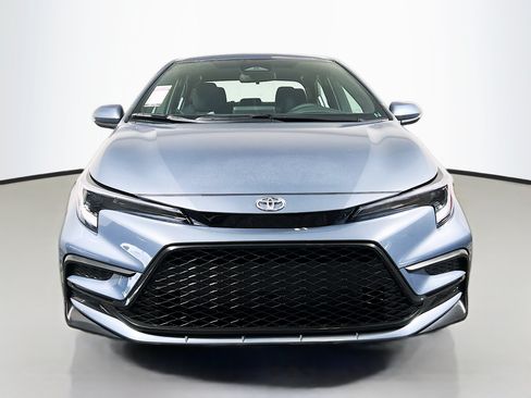 Used 2025 Toyota Corolla SE FWD image 11