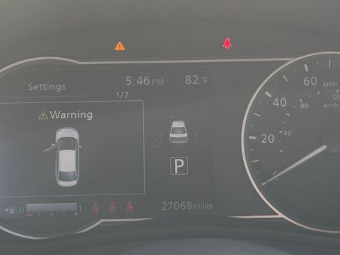 Used 2025 Nissan Versa SV image 38