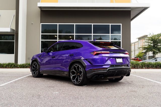 Used 2024 Lamborghini Urus Performante AWD/4WD image 5