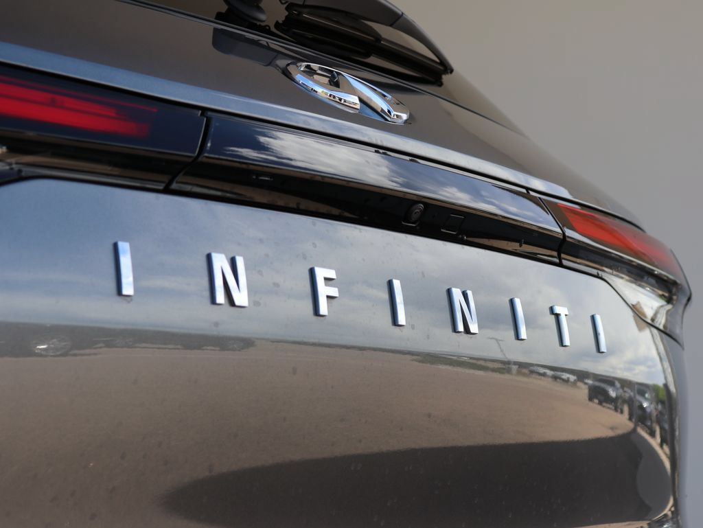 Used 2025 INFINITI QX60 Pure AWD/4WD image 39
