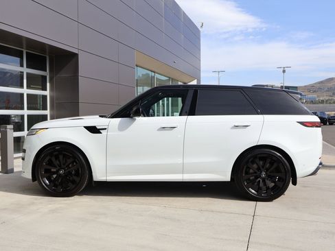 Certified 2025 Land Rover Range Rover Sport Dynamic SE AWD/4WD image 11