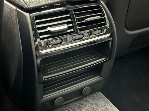 Used 2019 BMW M550i xDrive AWD/4WD image 10