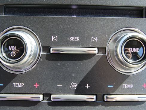 Used 2019 Lincoln Nautilus Reserve image 27