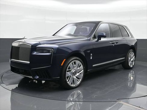 Certified 2026 Rolls-Royce Cullinan w/ Cullinan Package AWD/4WD image 1