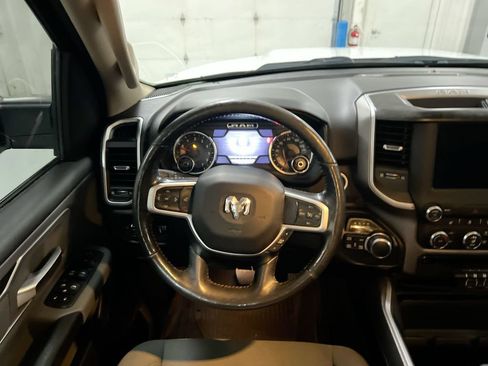 Used 2020 RAM 1500 Big Horn AWD/4WD image 11