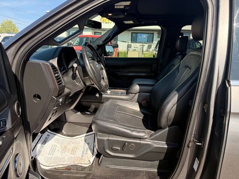 Used 2019 Ford Expedition Max Limited RWD image 13