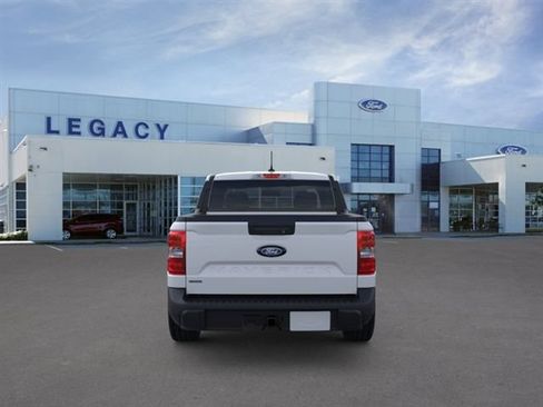 New 2026 Ford Maverick XLT w/ XLT Luxury Package FWD image 5
