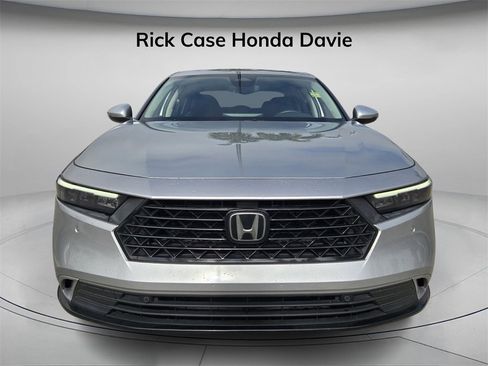 Certified 2024 Honda Accord EX-L image 5