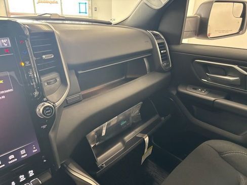 New 2026 RAM 1500 Big Horn AWD/4WD image 39