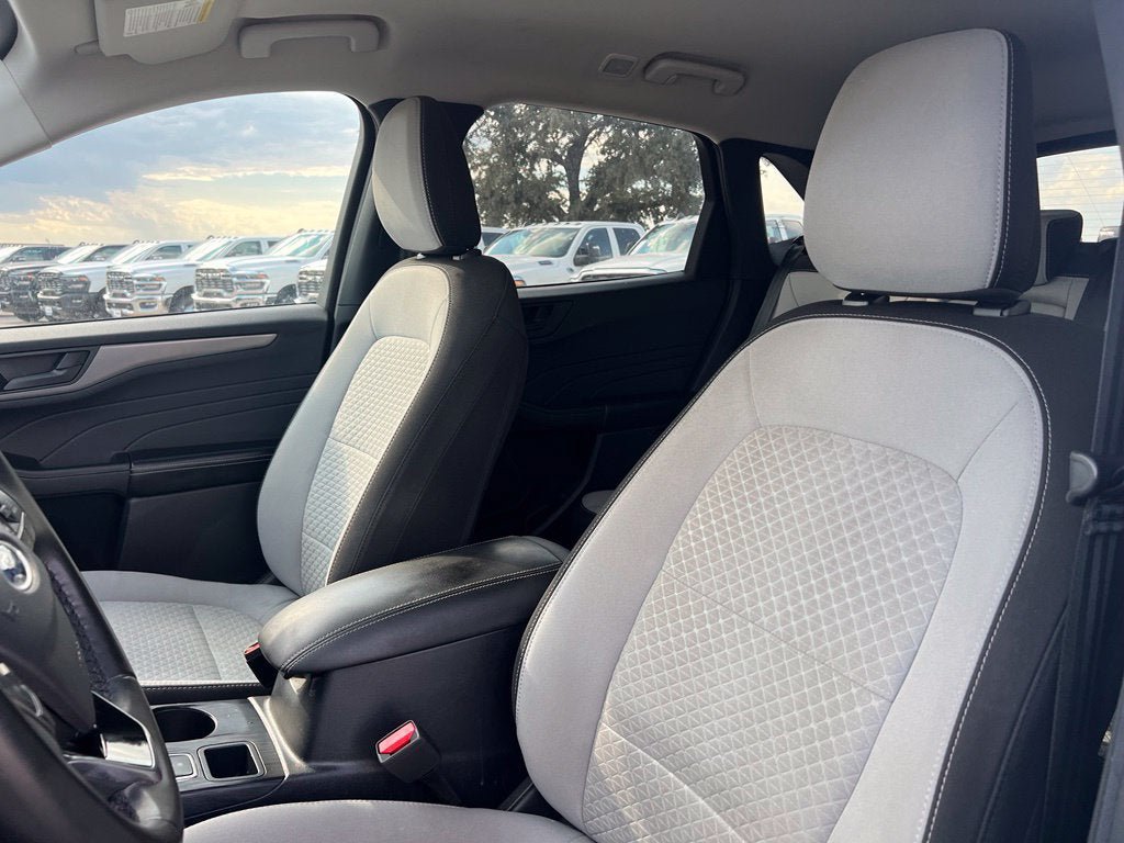 Used 2023 Ford Escape Active w/ Tech Pack #1 FWD image 12