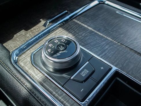 Used 2020 Ford Expedition Limited RWD image 33