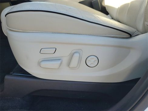 Used 2021 Hyundai Palisade Calligraphy image 16