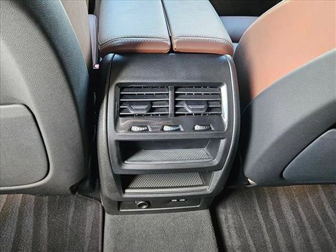 Used 2025 BMW X5 sDrive40i RWD image 19