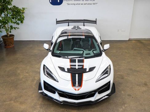 Used 2026 Chevrolet Corvette ZR1 w/ ZR1 Carbon Fiber Aero Package RWD image 39