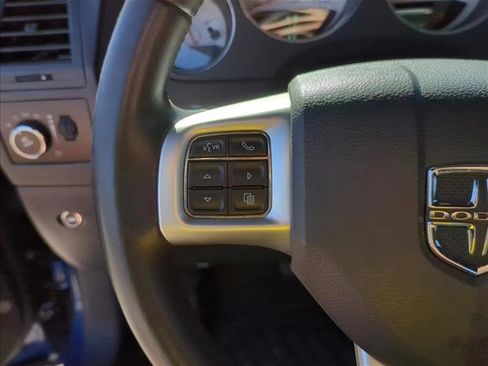 Used 2012 Dodge Challenger SXT image 12